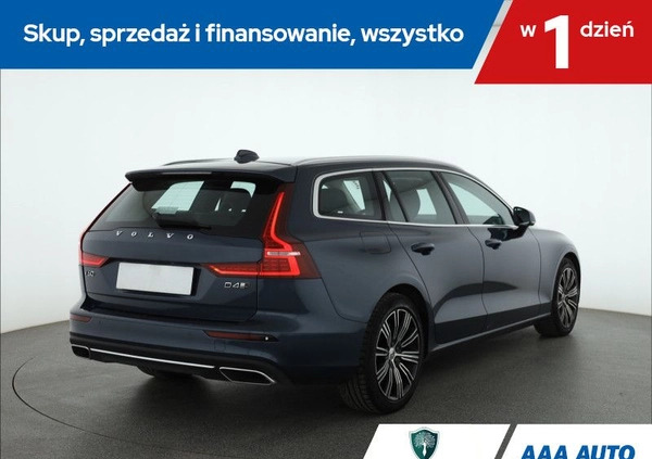 Volvo V60 cena 100001 przebieg: 169643, rok produkcji 2019 z Mikołajki małe 352